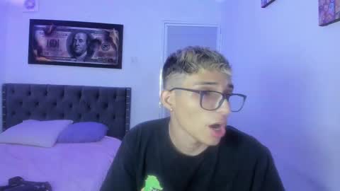 dragon_master2 online show from March 2025 08:42:02 PM