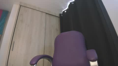 drake jackson11 online show from February 2025 09:21:02 PM