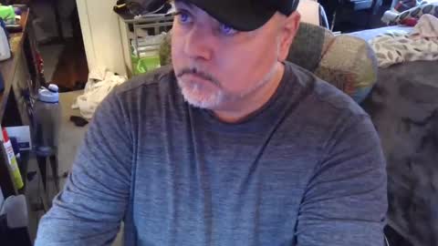 Snapshot of drake_r_darkrose chatting on December 2024 06:33:01 PM Drake D Vamp aka Drake DarkRose online show from December 2024 06:33:01 PM