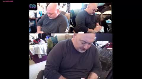 Snapshot of drake_r_darkrose chatting on February 2025 05:50:02 PM Drake D Vamp aka Drake DarkRose online show from February 2025 05:50:02 PM