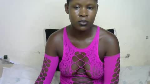 Snapshot of drama_queeen chatting on February 2026 03:45:02 PM drama_queeen online show from February 2026 03:45:02 PM