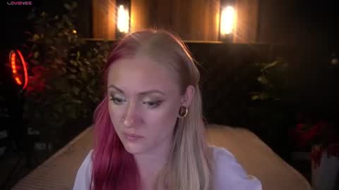 Lina online show from July 2026 05:42:02 AM