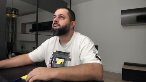 DravenPeak online show from September 2025 01:17:01 AM