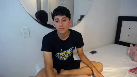 -- nicolle and jhon -- online show from November 2025 09:31:01 AM