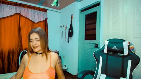 Snapshot of dream__girls69944 chatting on February 2025 10:31:01 PM sharon online show from February 2025 10:31:01 PM