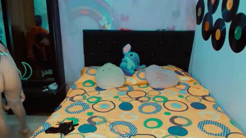 Snapshot of dream__girls69944 chatting on November 2025 08:25:02 AM sharon online show from November 2025 08:25:02 AM