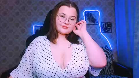 dreamforyoue2 online show from December 2025 07:21:02 PM