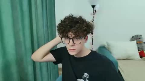 Snapshot of dreamgonetan chatting on September 2025 02:31:02 PM dreamgonetan online show from September 2025 02:31:02 PM