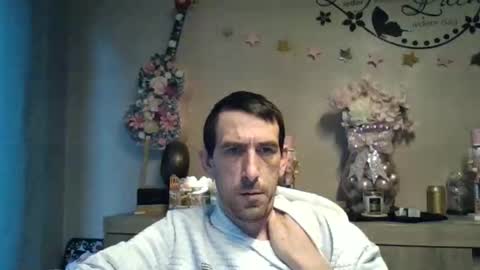 Snapshot of dreamguy38 chatting on November 2025 08:14:02 AM dreamguy38 online show from November 2025 08:14:02 AM