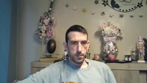 Snapshot of dreamguy38 chatting on December 2025 07:56:02 AM dreamguy38 online show from December 2025 07:56:02 AM