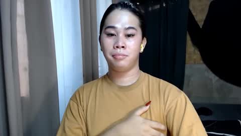 Snapshot of dreammegan chatting on January 2025 03:58:02 AM Stacy DONT FORGET TO FOLLOW ME AND THUMBS UP my wife samgrg2 online show from January 2025 03:58:02 AM