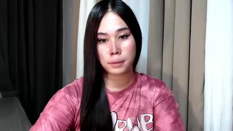 Snapshot of dreammegan chatting on January 2025 05:10:01 PM Stacy DONT FORGET TO FOLLOW ME AND THUMBS UP my wife samgrg2 online show from January 2025 05:10:01 PM
