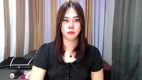 Snapshot of dreammegan chatting on February 2025 10:18:02 PM Stacy DONT FORGET TO FOLLOW ME AND THUMBS UP my wife samgrg2 online show from February 2025 10:18:02 PM