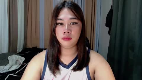Snapshot of dreammegan chatting on March 2025 08:23:02 PM Stacy DONT FORGET TO FOLLOW ME AND THUMBS UP my wife samgrg2 online show from March 2025 08:23:02 PM