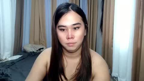 Snapshot of dreammegan chatting on September 2025 10:59:02 PM Stacy DONT FORGET TO FOLLOW ME AND THUMBS UP my wife samgrg2 online show from September 2025 10:59:02 PM