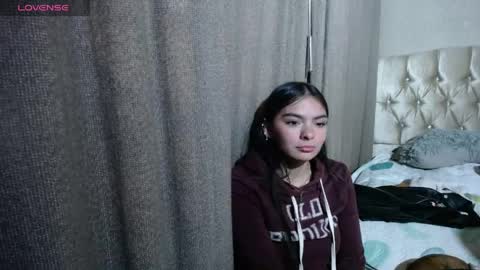 Snapshot of dreams_sophi chatting on April 2026 02:42:01 AM Sophia online show from April 2026 02:42:01 AM