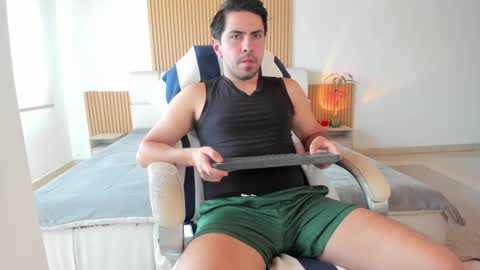 Diego online show from November 2025 07:24:02 PM