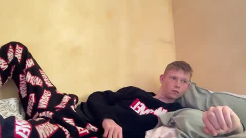 Snapshot of dreamy_devi1 chatting on April 2026 02:29:01 PM dreamy_devi1 online show from April 2026 02:29:01 PM