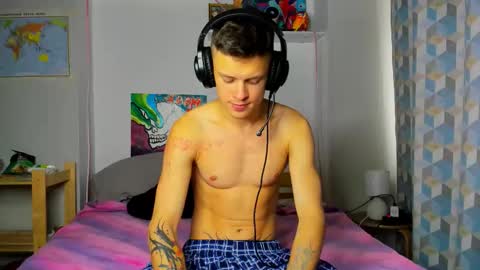 Adam Dream online show from September 2025 07:56:02 AM