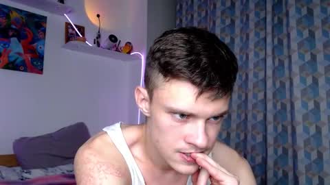 Adam Dream online show from November 2025 07:05:02 PM