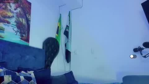 Snapshot of dreamycushions chatting on May 2026 09:22:02 PM dreamycushions online show from May 2026 09:22:02 PM