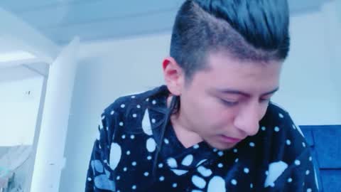 Snapshot of dreichwe chatting on September 2025 03:06:02 PM Dreichwe online show from September 2025 03:06:02 PM