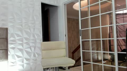 Snapshot of drekev_ chatting on December 2024 08:04:01 PM Kevin online show from December 2024 08:04:01 PM