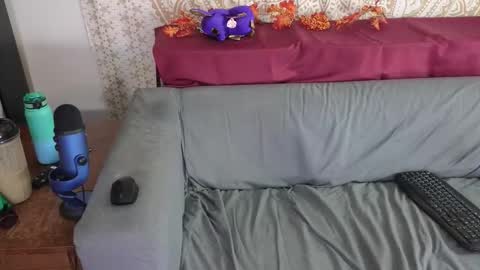 Snapshot of drencheddelicates chatting on December 2025 11:32:01 PM DrenchedDelicates online show from December 2025 11:32:01 PM