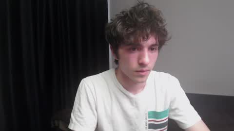 Snapshot of dress_air chatting on May 2026 04:50:02 AM Air online show from May 2026 04:50:02 AM