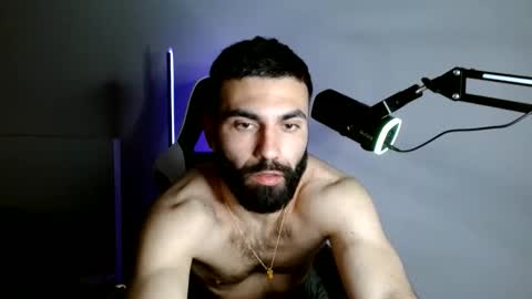 drewwho_ online show from April 2026 08:32:01 AM