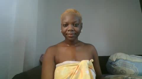 Kimberly online show from November 2025 06:57:01 AM