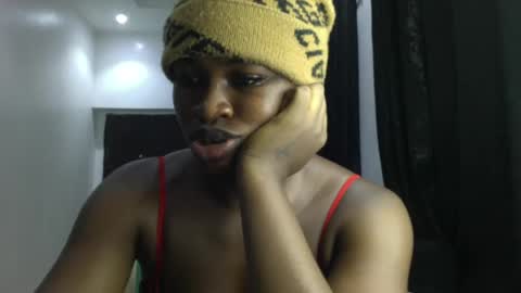 Snapshot of dripping_luna chatting on January 2025 06:45:02 PM dripping_luna online show from January 2025 06:45:02 PM