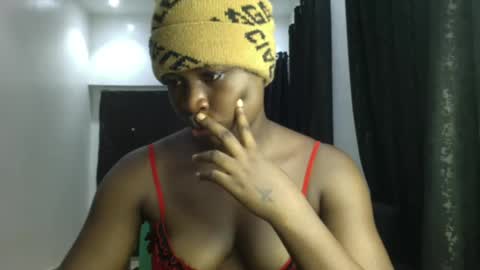 Snapshot of dripping_luna chatting on January 2025 11:41:01 PM dripping_luna online show from January 2025 11:41:01 PM