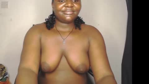 Layla online show from September 2025 12:08:02 PM