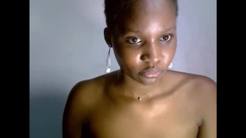 Snapshot of drippingpussy__ chatting on November 2025 06:30:02 PM drippingpussy__ online show from November 2025 06:30:02 PM