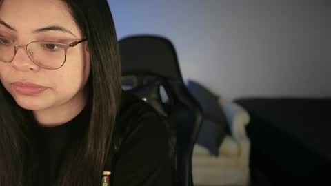 Snapshot of drizzypeach602 chatting on December 2024 01:10:01 AM Drizzypeach602 online show from December 2024 01:10:01 AM