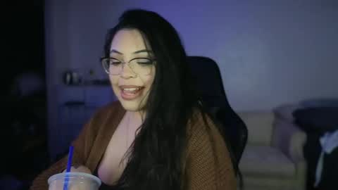 Snapshot of drizzypeach602 chatting on December 2024 05:04:02 AM Drizzypeach602 online show from December 2024 05:04:02 AM