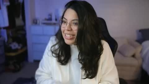 Snapshot of drizzypeach602 chatting on January 2025 08:30:02 AM Drizzypeach602 online show from January 2025 08:30:02 AM