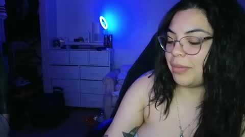 Snapshot of drizzypeach602 chatting on February 2025 03:55:02 AM Drizzypeach602 online show from February 2025 03:55:02 AM