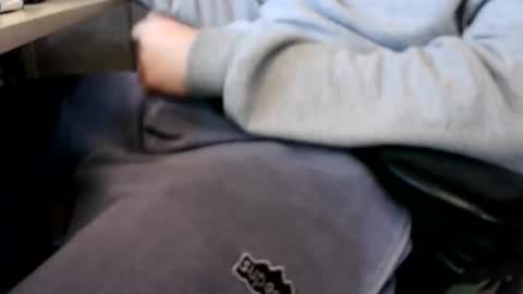 drlo23 online show from March 2025 04:28:01 AM