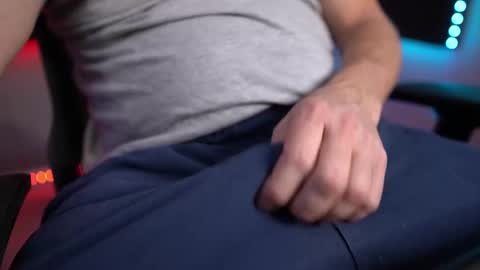 Drok online show from November 2025 04:01:02 AM