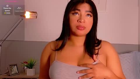 Snapshot of drooling4daddy chatting on October 2025 12:49:02 PM drooling4daddy online show from October 2025 12:49:02 PM