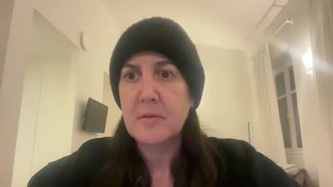 Dr. Resa online show from March 2026 06:36:01 PM