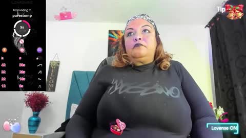 Dubraska  online show from September 2025 07:15:02 PM