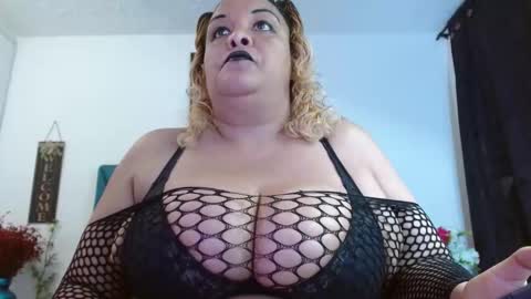 Dubraska  online show from October 2025 09:04:01 PM