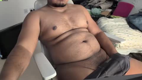 dude31517 online show from April 2026 02:04:02 PM