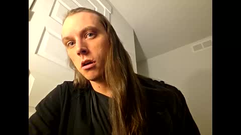 Snapshot of dukesky29 chatting on November 2025 04:28:02 AM Dukeee online show from November 2025 04:28:02 AM