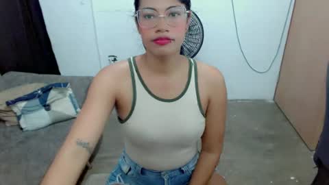 Snapshot of dulce2415 chatting on May 2026 01:11:02 AM dulce2415 online show from May 2026 01:11:02 AM