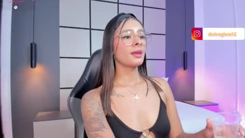D U L C E online show from May 2026 09:08:01 PM