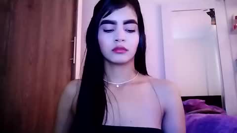 Snapshot of dulce_lucero chatting on December 2024 07:10:01 PM dulce_lucero online show from December 2024 07:10:01 PM